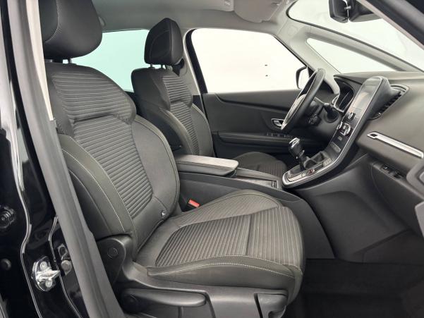 Vente en ligne Renault Scenic 4 Scenic Blue dCi 120 au prix de 16 990 €
