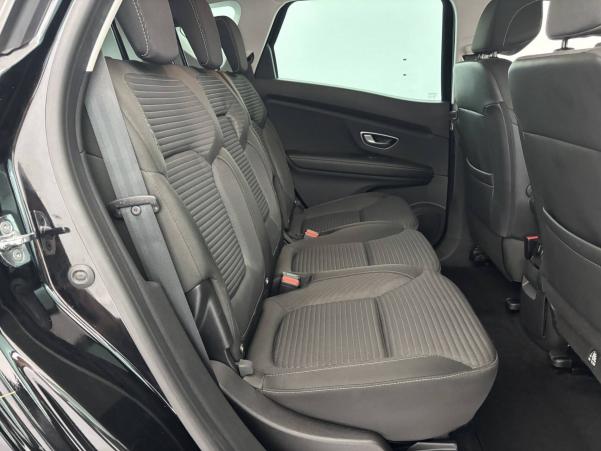 Vente en ligne Renault Scenic 4 Scenic Blue dCi 120 au prix de 16 990 €