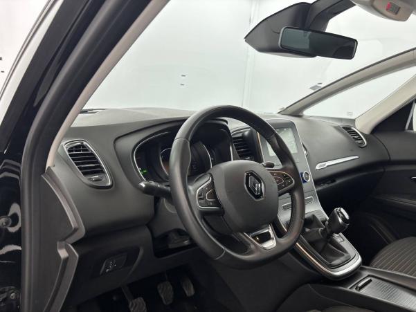 Vente en ligne Renault Scenic 4 Scenic Blue dCi 120 au prix de 16 990 €
