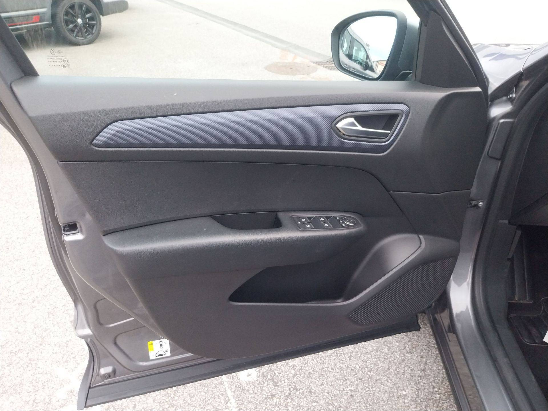 Vente en ligne Renault Arkana  mild hybrid 140 EDC FAP - 22 au prix de 19 790 €