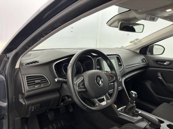 Vente en ligne Renault Megane 4 Mégane IV Berline Blue dCi 115 au prix de 14 390 €