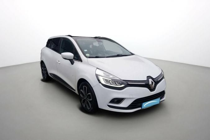 Vente en ligne Renault Clio 4 Estate Clio Estate dCi 90 Energy au prix de 10 490 €