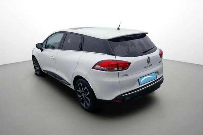 Vente en ligne Renault Clio 4 Estate Clio Estate dCi 90 Energy au prix de 10 490 €