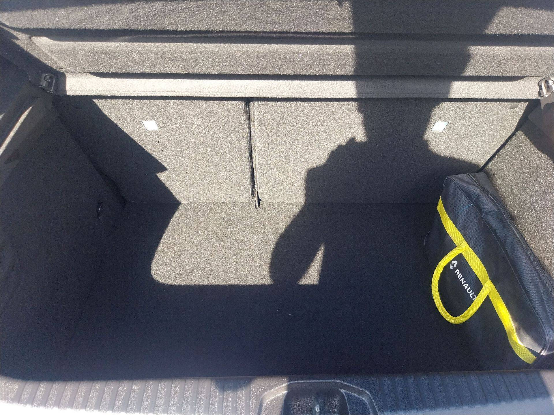 Vente en ligne Renault Clio 5 Clio E-Tech full hybrid 145 ch GSR2 au prix de 19 790 €