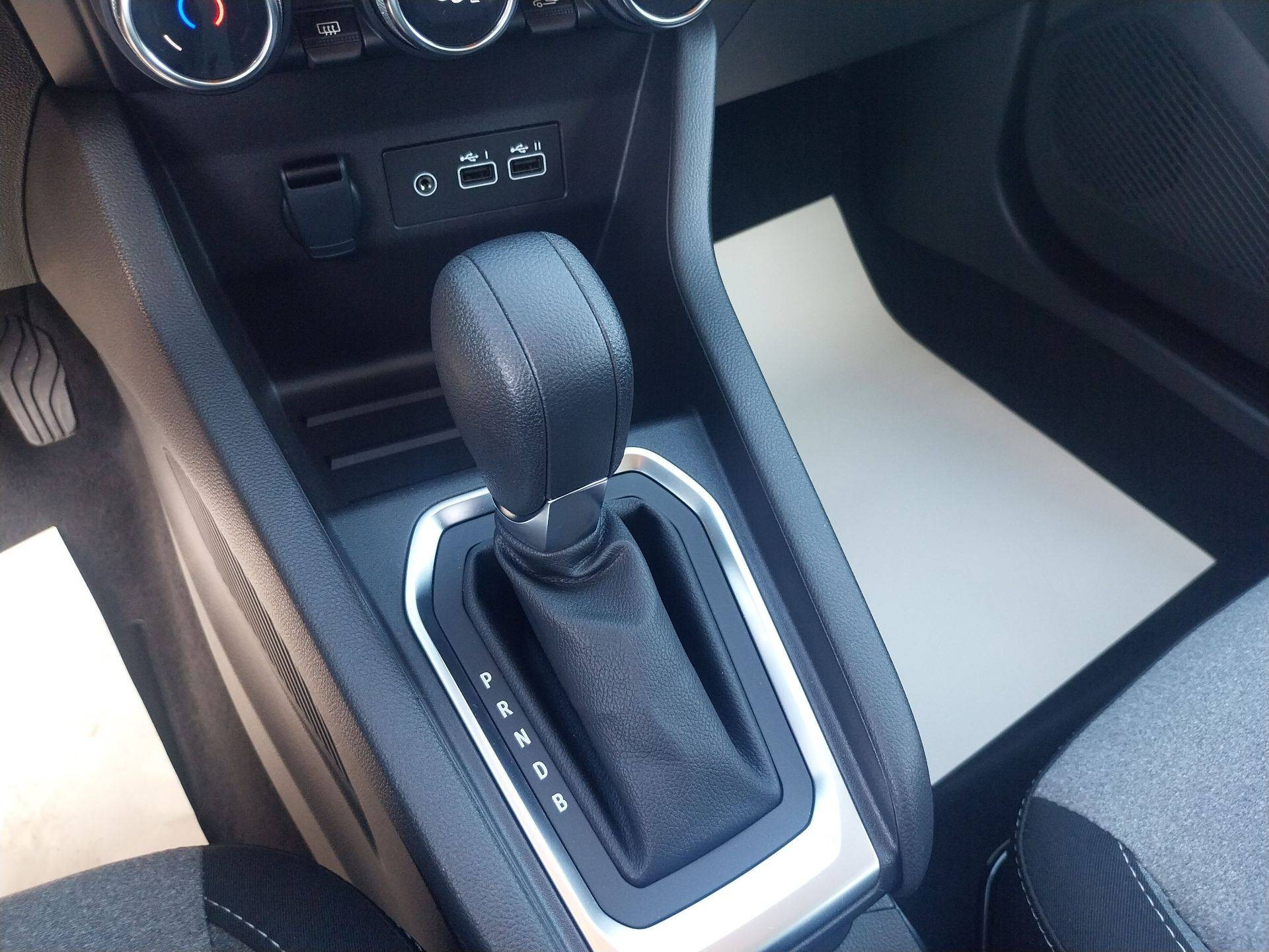 Vente en ligne Renault Clio 5 Clio E-Tech full hybrid 145 ch GSR2 au prix de 19 790 €