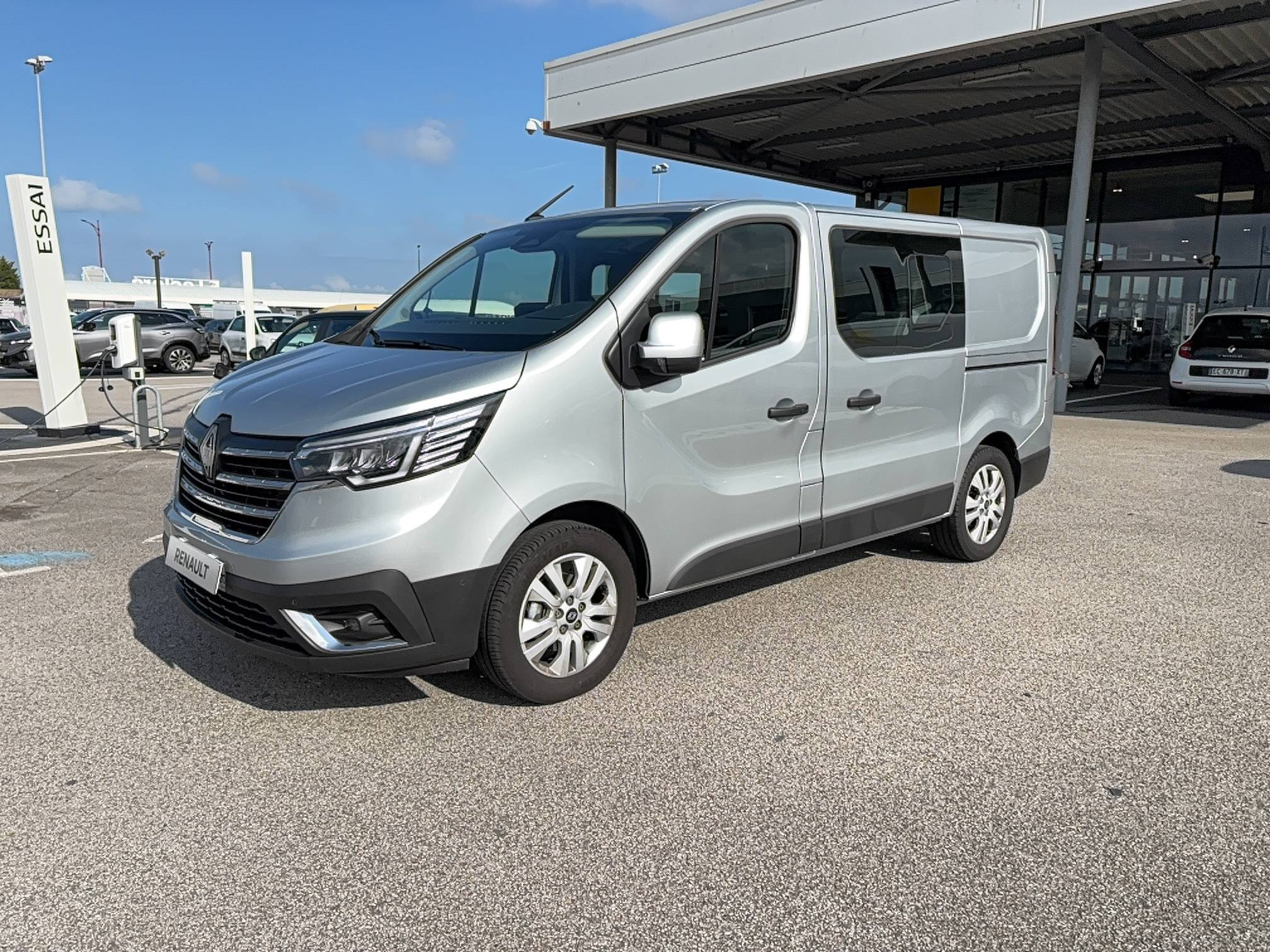 Renault Trafic Cabine Approfondie TRAFIC CA L1H1 3T BLUE DCI 150 AUTO occasion de 2025 en vente à Cherbourg
