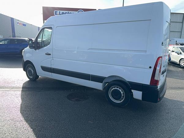 Vente en ligne Renault Master 3 Fourgon MASTER FGN TRAC F3300 L2H2 BLUE DCI 135 au prix de 27 990 €