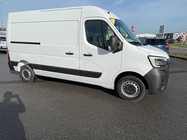 Vente en ligne Renault Master 3 Fourgon MASTER FGN TRAC F3300 L2H2 BLUE DCI 135 au prix de 27 990 €