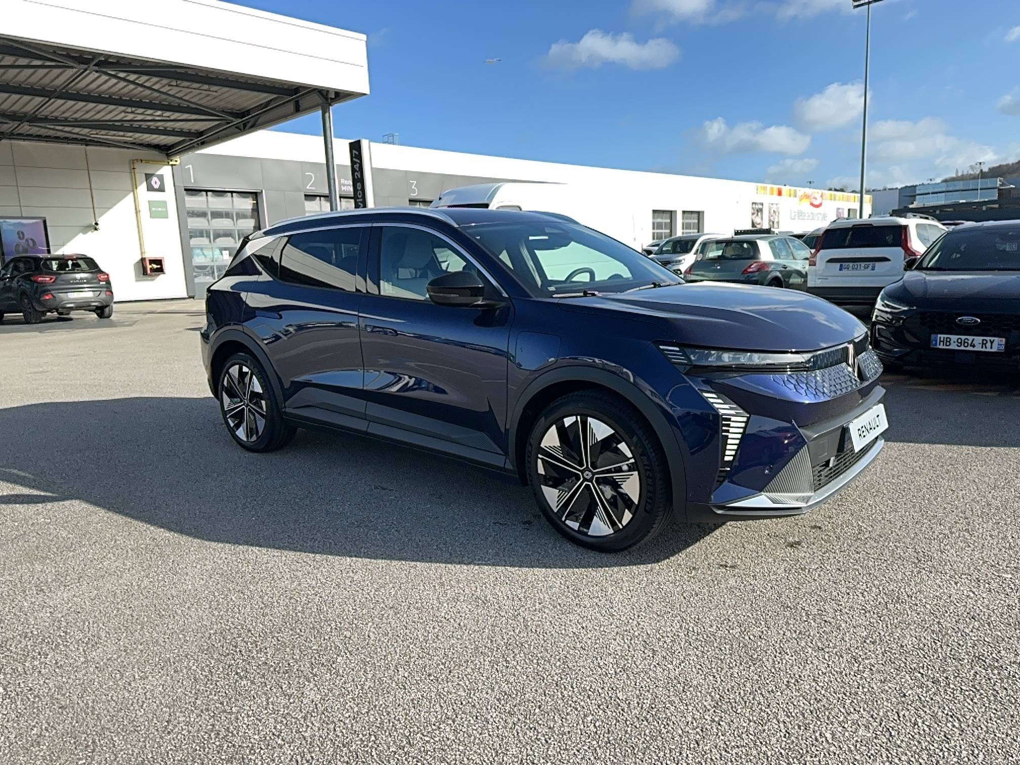 Vente en ligne Renault Scenic E-Tech  220 ch grande autonomie au prix de 44 900 €