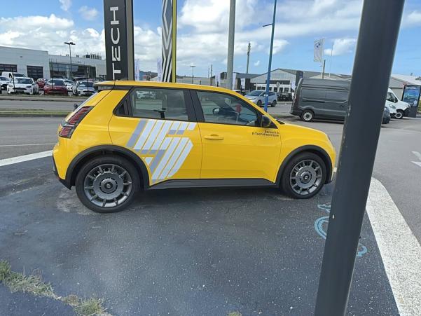 Vente en ligne Renault R5 E-Tech  120 ch autonomie urbaine au prix de 26 500 €