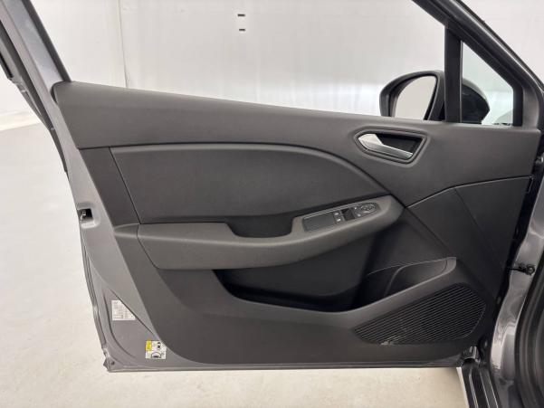 Vente en ligne Renault Clio 5 Clio Blue dCi 100 ch GSR2 au prix de 16 590 €