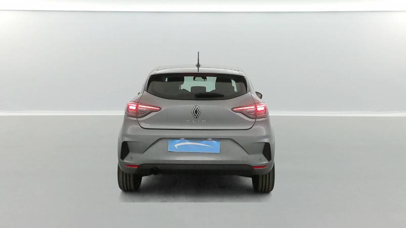 Vente en ligne Renault Clio 5 Clio Blue dCi 100 ch GSR2 au prix de 16 590 €