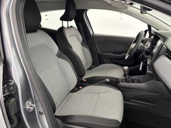 Vente en ligne Renault Clio 5 Clio Blue dCi 100 ch GSR2 au prix de 16 590 €