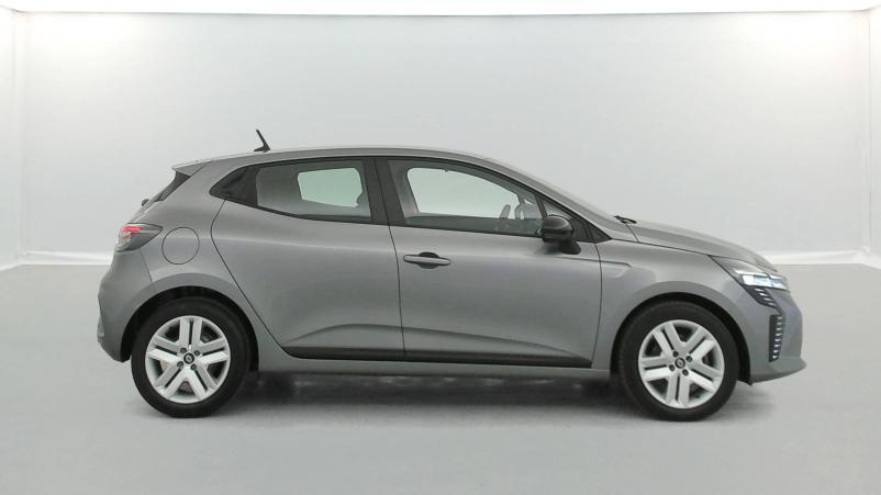 Vente en ligne Renault Clio 5 Clio Blue dCi 100 ch GSR2 au prix de 16 590 €