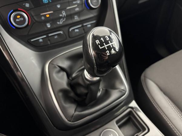 Vente en ligne Ford Kuga  2.0 TDCi 150 S&S 4x2 BVM6 au prix de 16 290 €