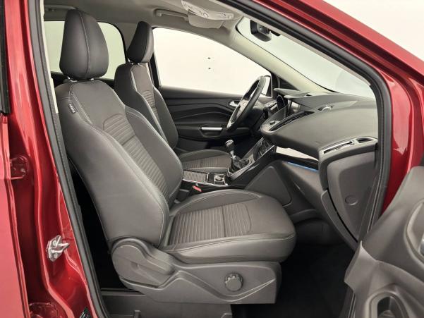 Vente en ligne Ford Kuga  2.0 TDCi 150 S&S 4x2 BVM6 au prix de 16 290 €