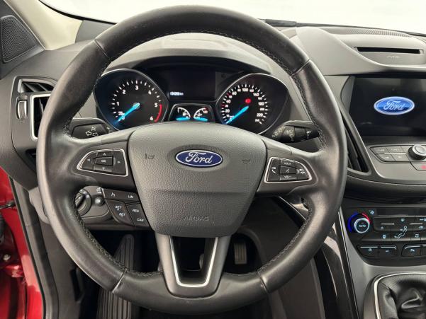 Vente en ligne Ford Kuga  2.0 TDCi 150 S&S 4x2 BVM6 au prix de 16 290 €