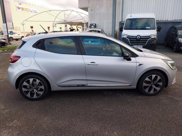 Vente en ligne Renault Clio 5 Clio E-Tech 140 au prix de 13 490 €