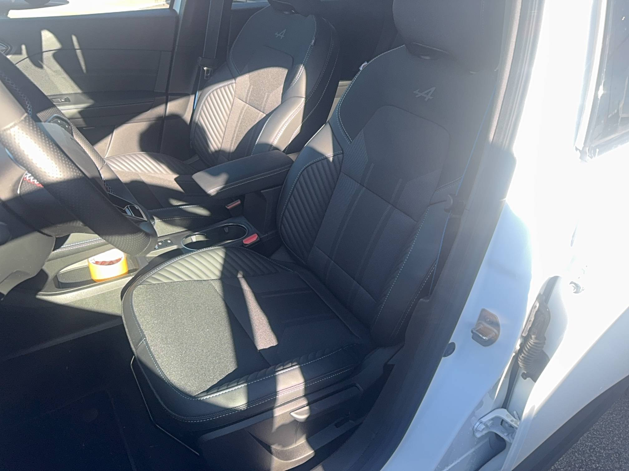 Vente en ligne Renault Captur  E-Tech full hybrid 160 ch au prix de 30 900 €