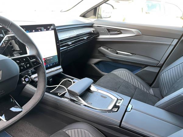 Vente en ligne Renault Rafale  E-Tech full hybrid 200 au prix de 49 700 €