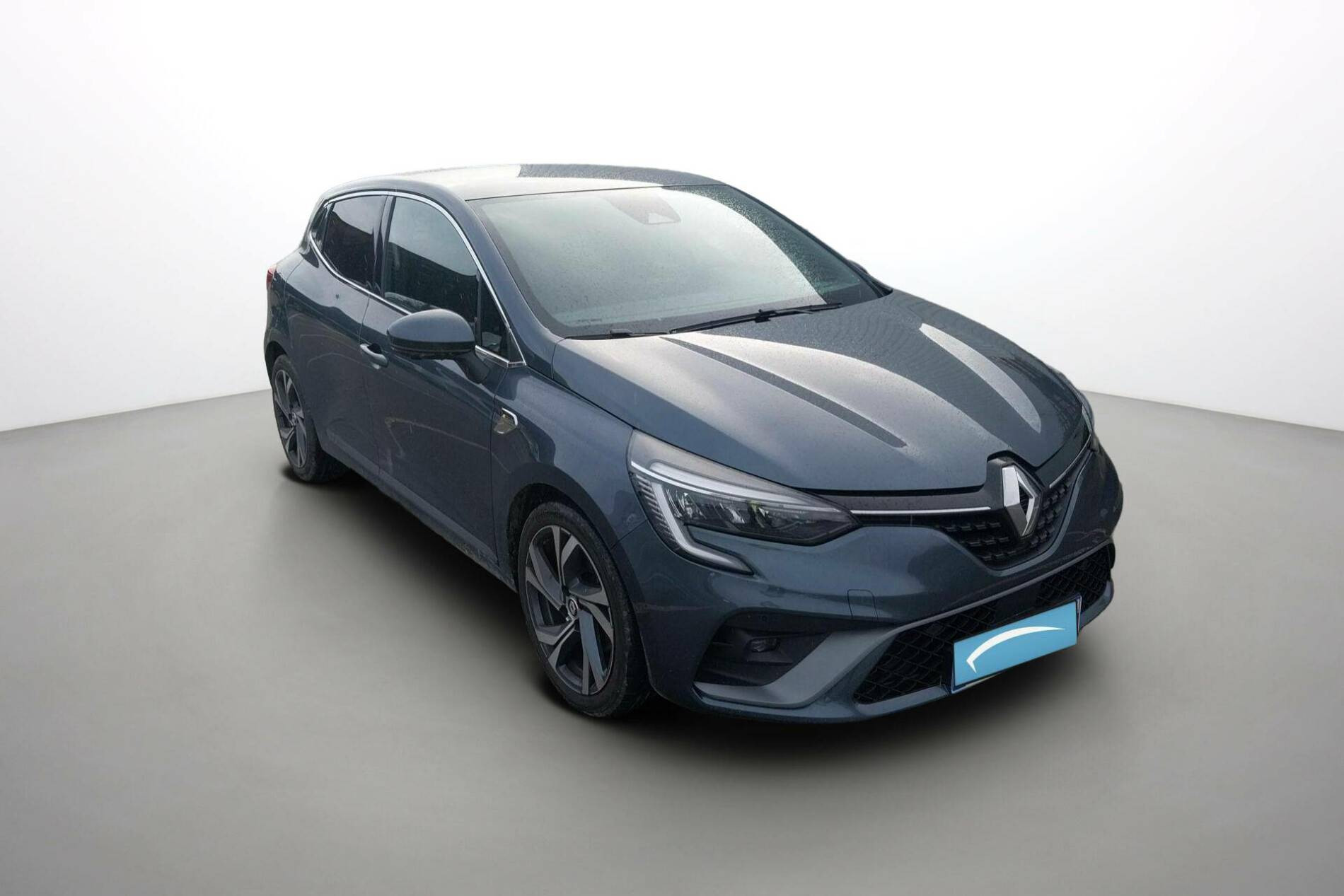 Vente en ligne Renault Clio 5 Clio TCe 140 - 21N au prix de 17 590 €