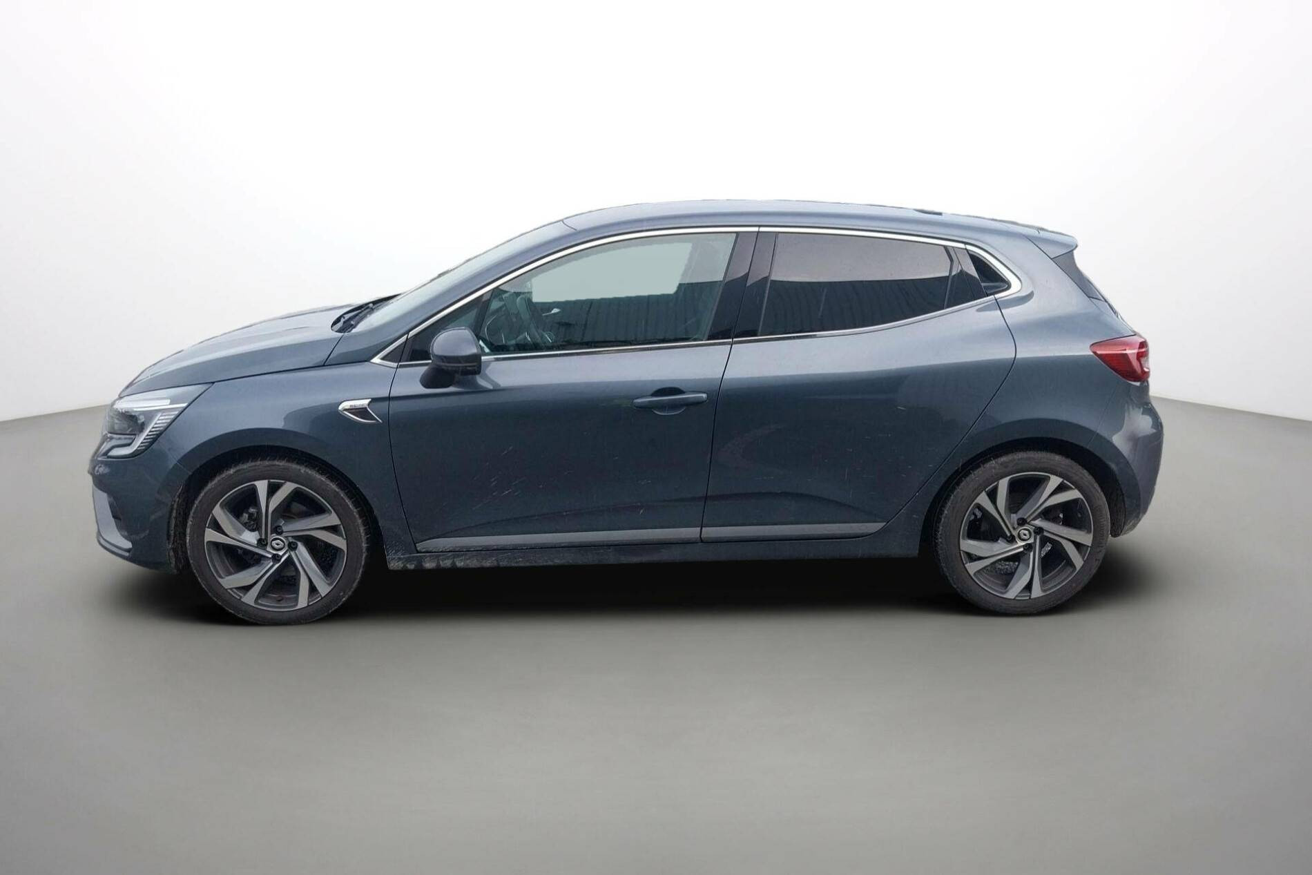 Vente en ligne Renault Clio 5 Clio TCe 140 - 21N au prix de 17 590 €