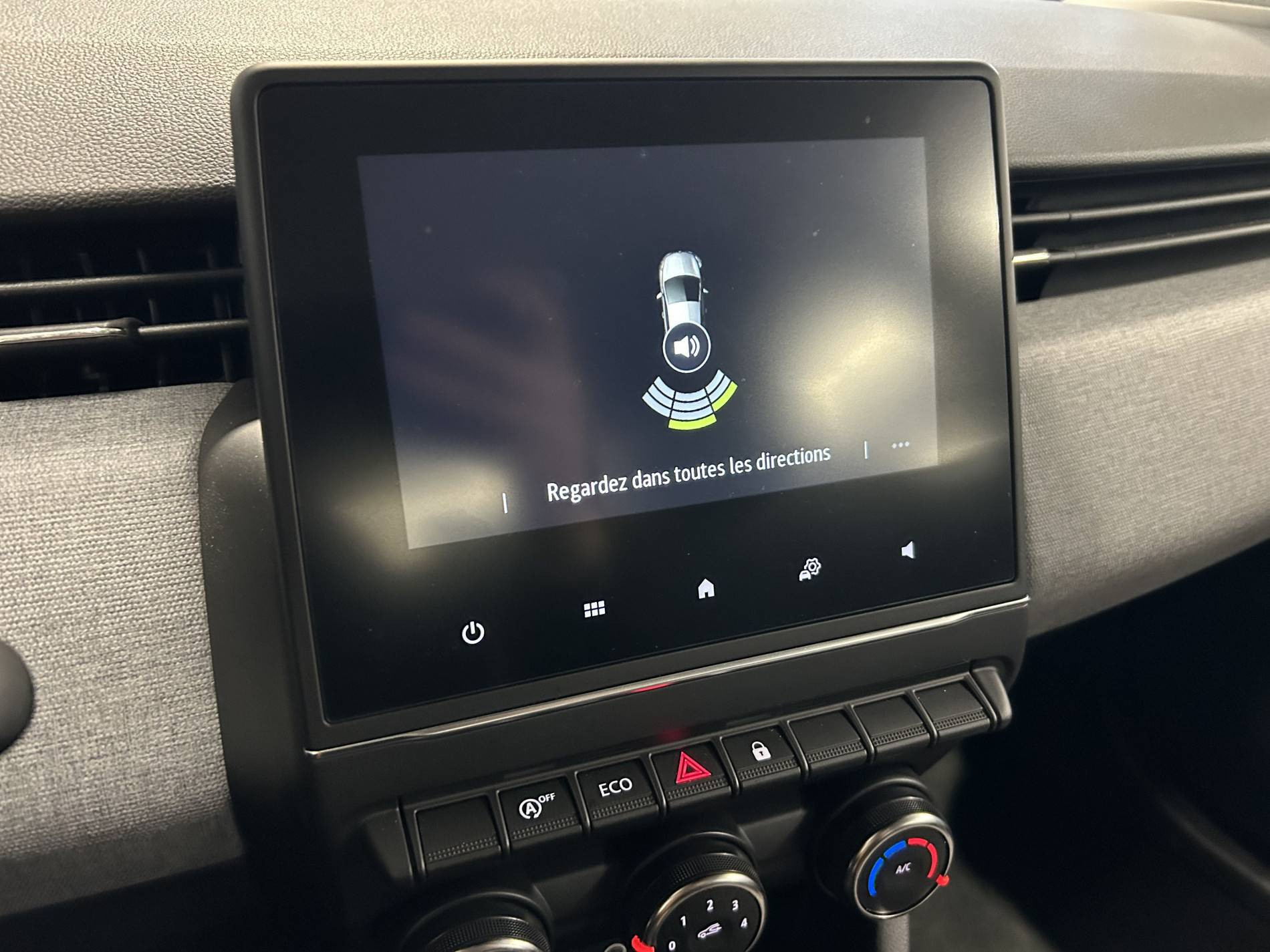 Vente en ligne Renault Clio 5 Clio Blue dCi 100 ch GSR2 au prix de 19 990 €