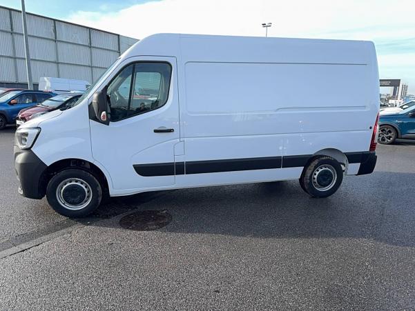 Vente en ligne Renault Master 3 Fourgon MASTER FGN TRAC F3300 L2H2 BLUE DCI 135 au prix de 27 990 €