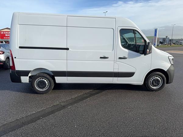 Vente en ligne Renault Master 3 Fourgon MASTER FGN TRAC F3300 L2H2 BLUE DCI 135 au prix de 27 990 €