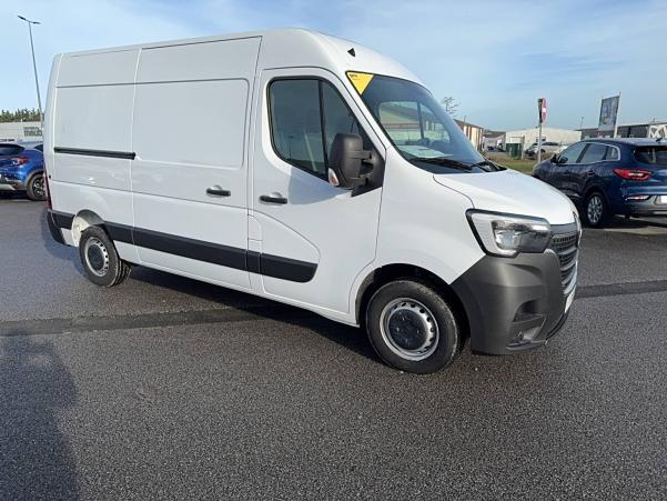 Vente en ligne Renault Master 3 Fourgon MASTER FGN TRAC F3300 L2H2 BLUE DCI 135 au prix de 27 990 €