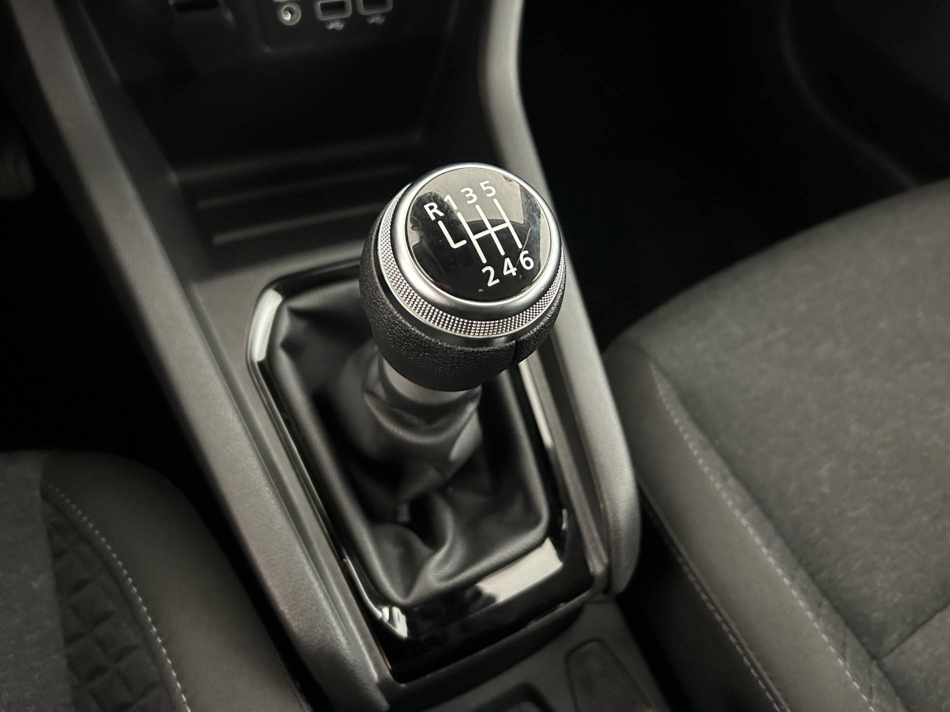 Vente en ligne Renault Clio 5 Clio TCe 90 au prix de 13 990 €