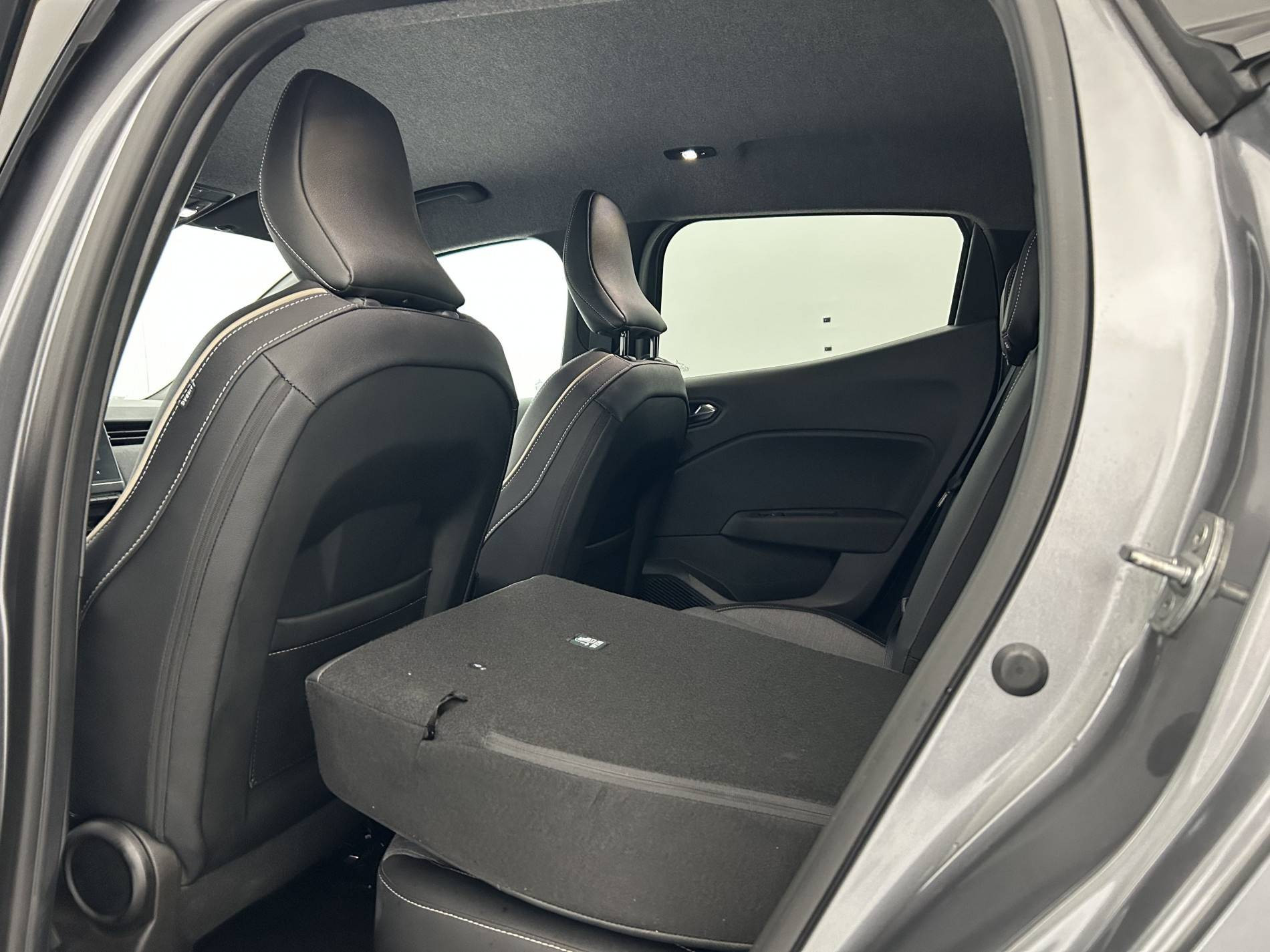 Vente en ligne Renault Clio 5 Clio Eco-G 100 ch GSR2 au prix de 17 990 €