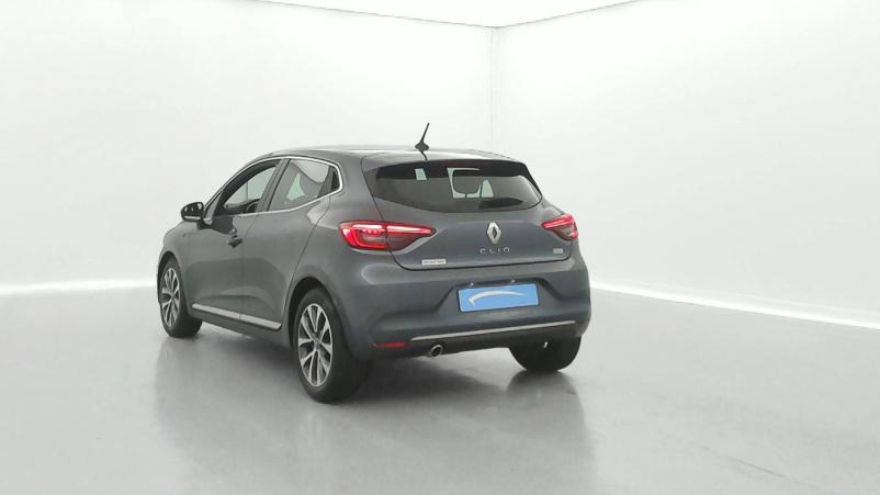 Vente en ligne Renault Clio 5 Clio TCe 90 - 21 au prix de 14 990 €