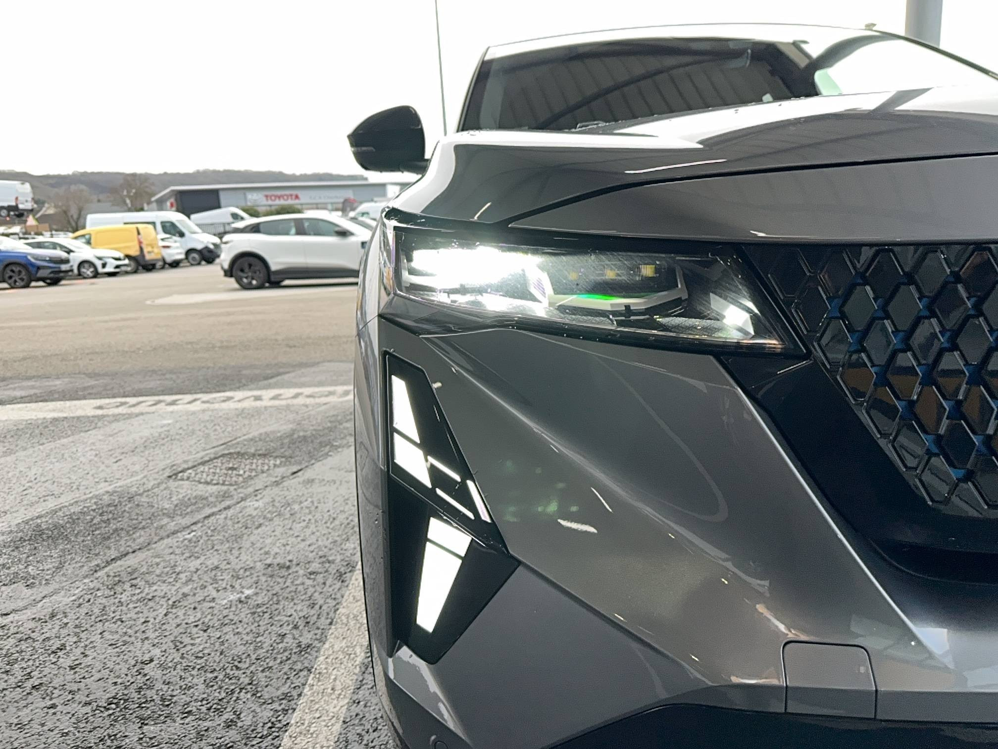 Vente en ligne Renault Rafale  hyper hybrid E-Tech 300ch 4x4 au prix de 52 900 €