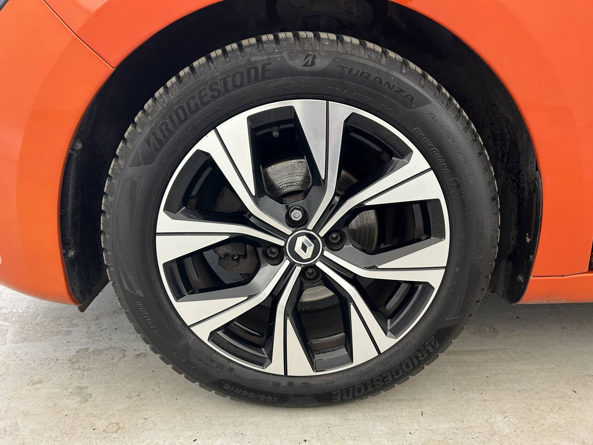 Vente en ligne Renault Clio 5 Clio TCe 100 GPL - 21 au prix de 13 790 €