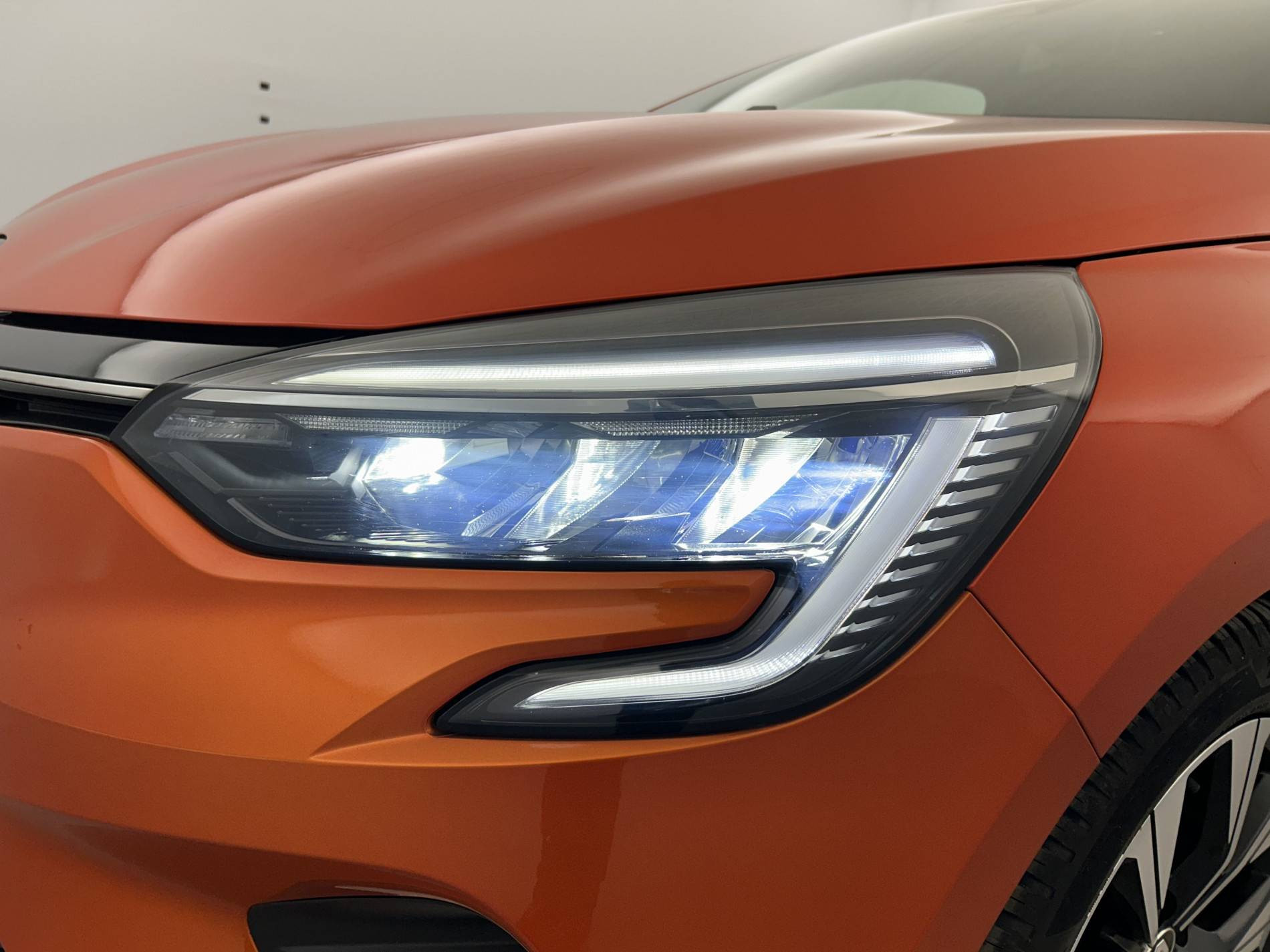 Vente en ligne Renault Clio 5 Clio TCe 100 GPL - 21 au prix de 13 790 €