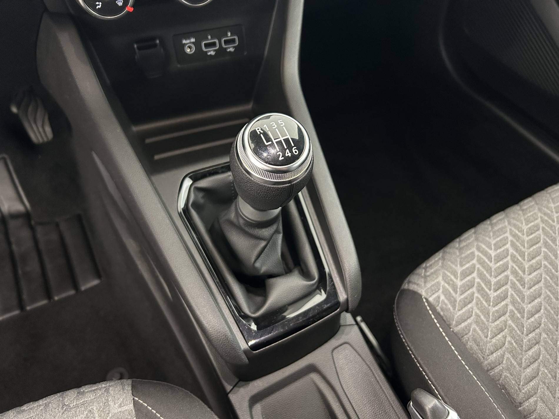 Vente en ligne Renault Clio 5 Clio TCe 100 GPL - 21 au prix de 13 790 €