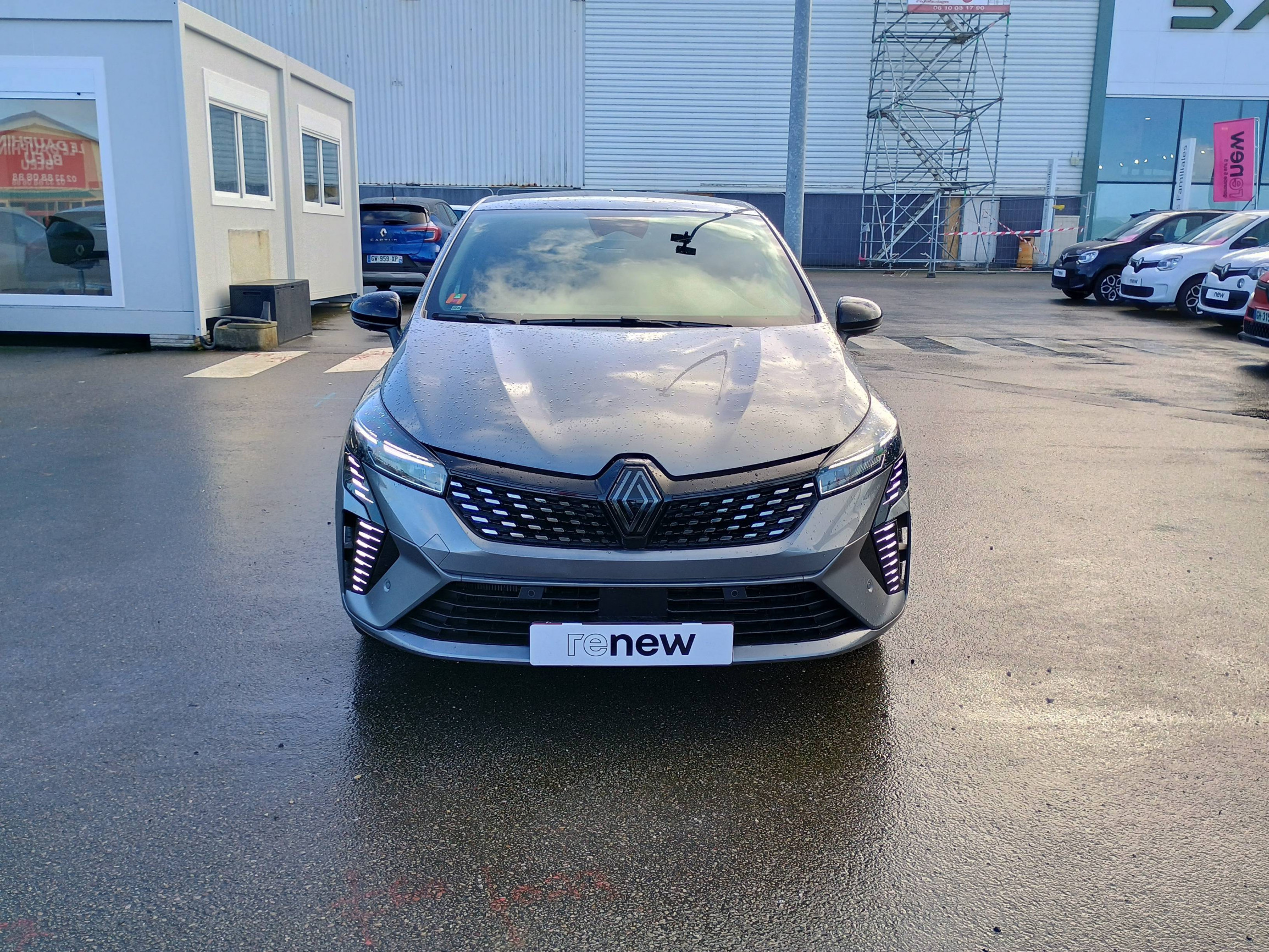Vente en ligne Renault Clio 5 Clio E-Tech full hybrid 145 ch GSR2 au prix de 24 490 €
