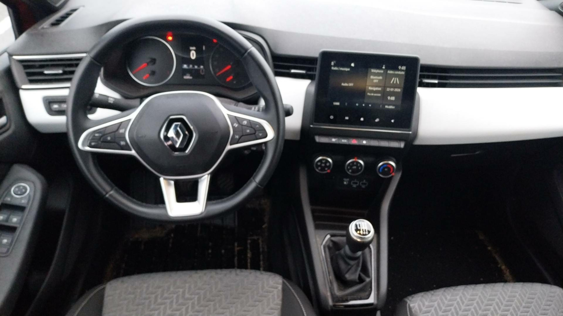 Vente en ligne Renault Clio 5 Clio TCe 90 - 21N au prix de 13 990 €