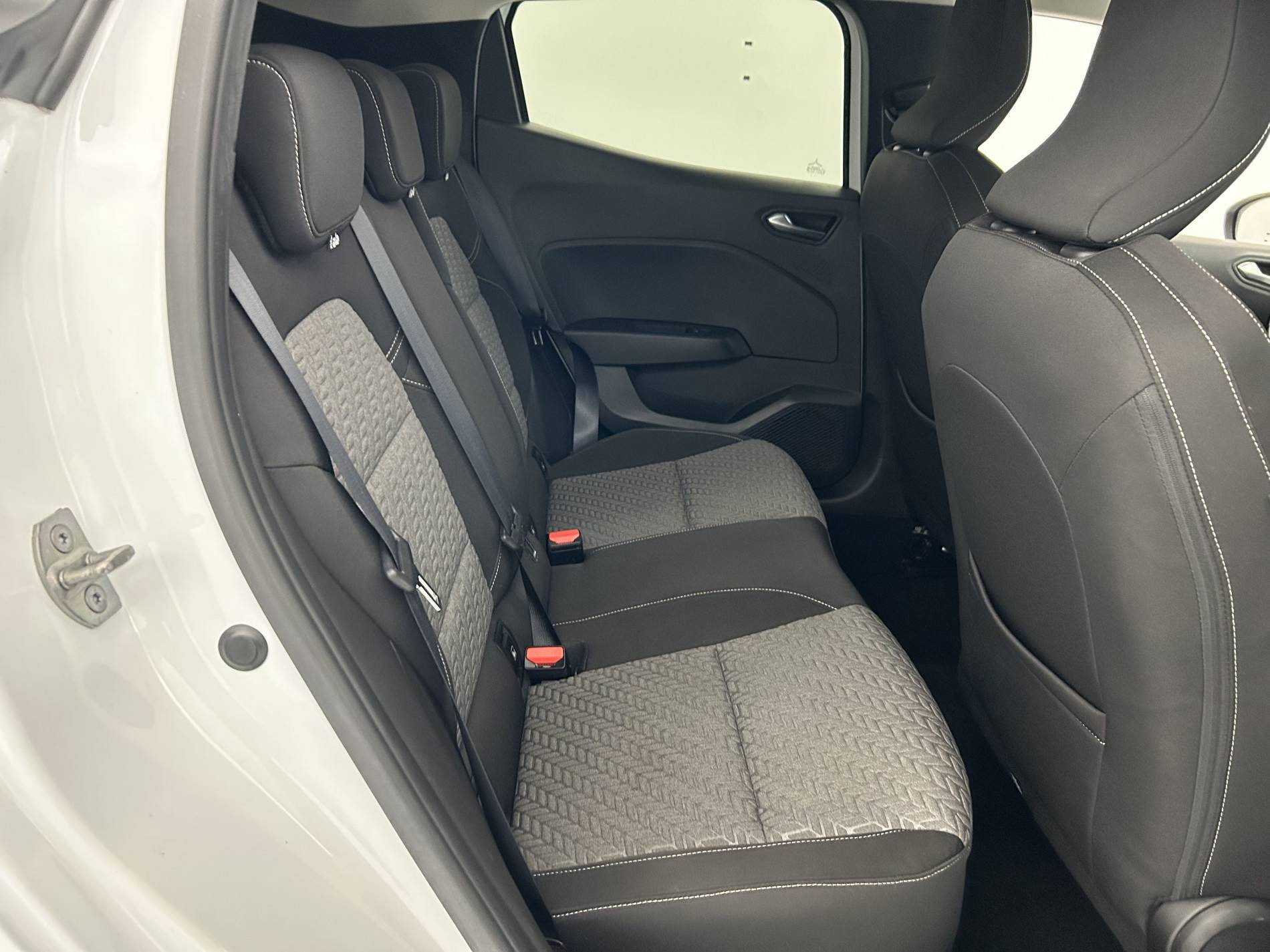 Vente en ligne Renault Clio 5 Clio Blue dCi 100 au prix de 14 990 €