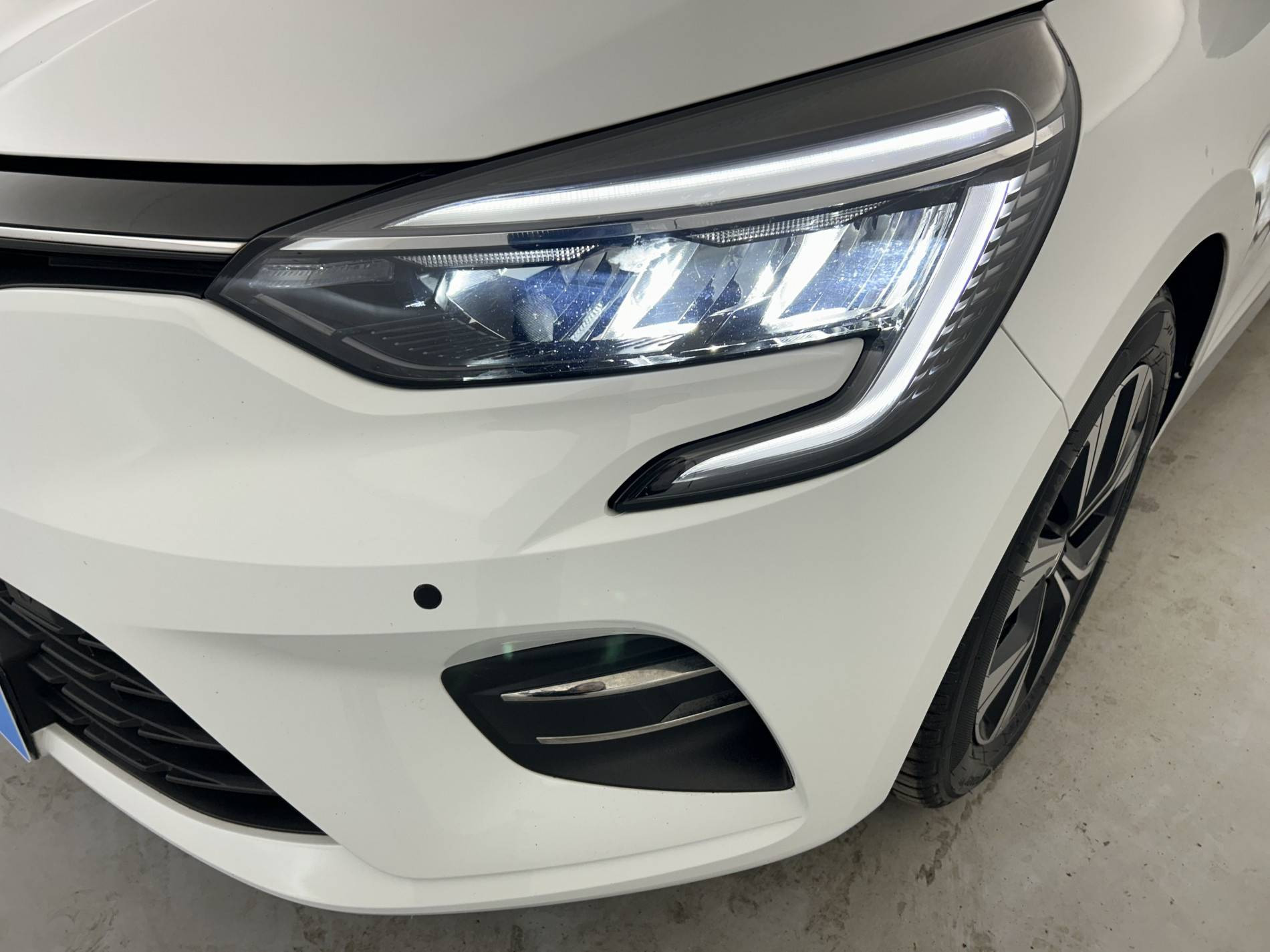 Vente en ligne Renault Clio 5 Clio Blue dCi 100 au prix de 14 990 €