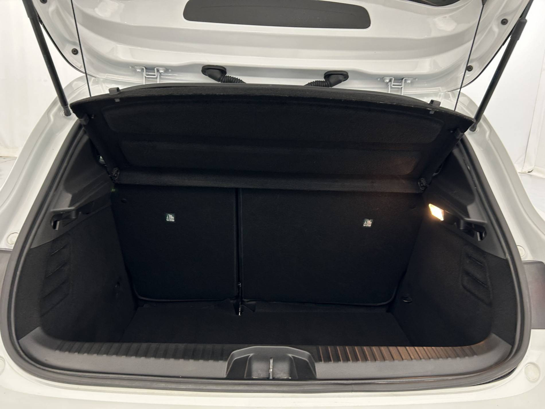 Vente en ligne Renault Clio 5 Clio Blue dCi 100 au prix de 14 990 €