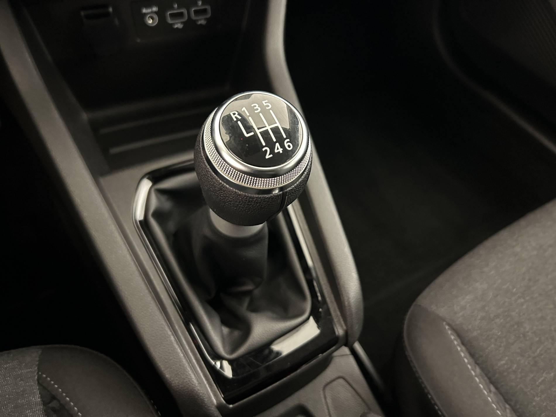 Vente en ligne Renault Clio 5 Clio TCe 100 GPL - 21N au prix de 13 290 €