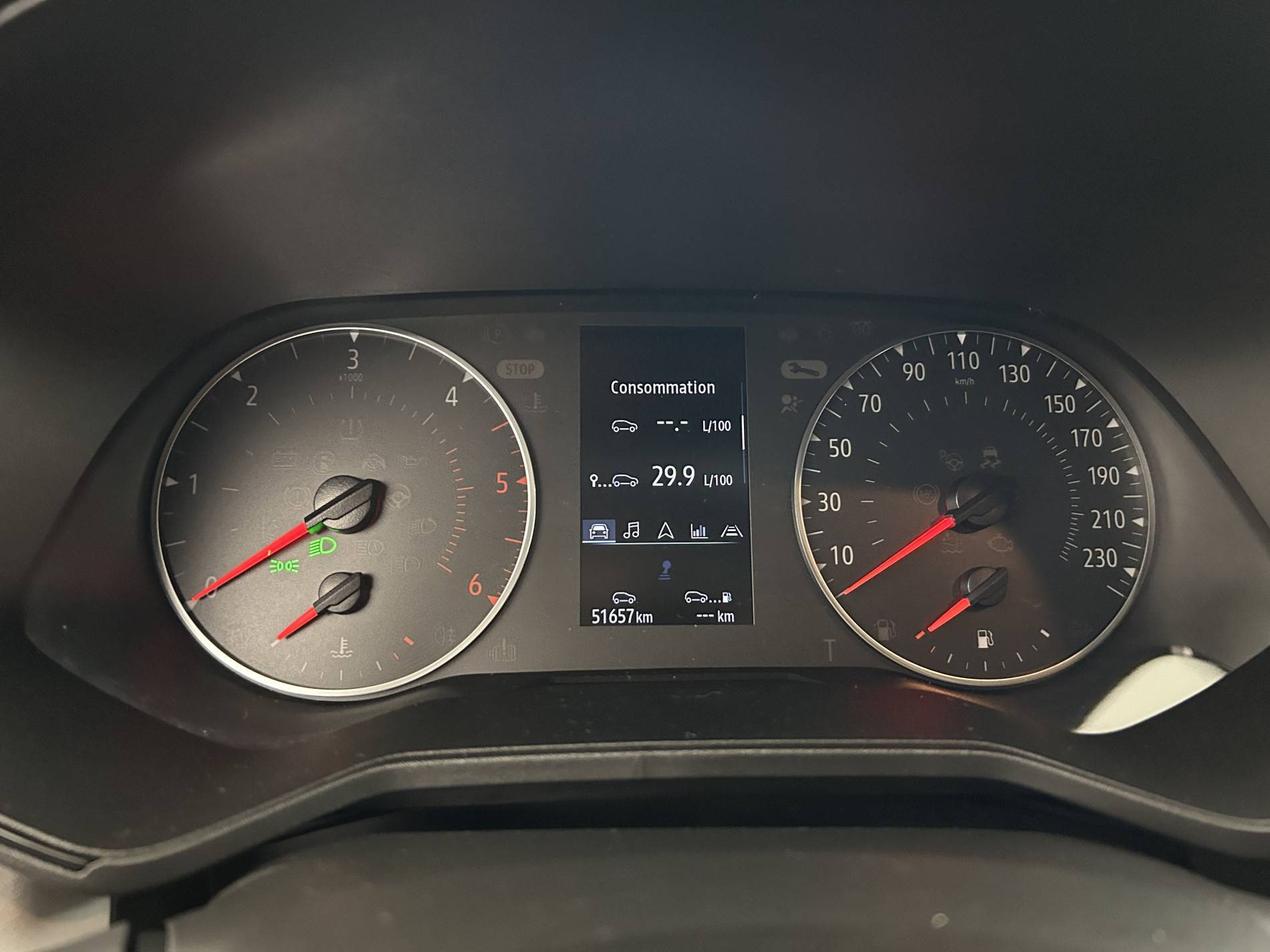 Vente en ligne Renault Clio 5 Clio Blue dCi 100 au prix de 15 390 €