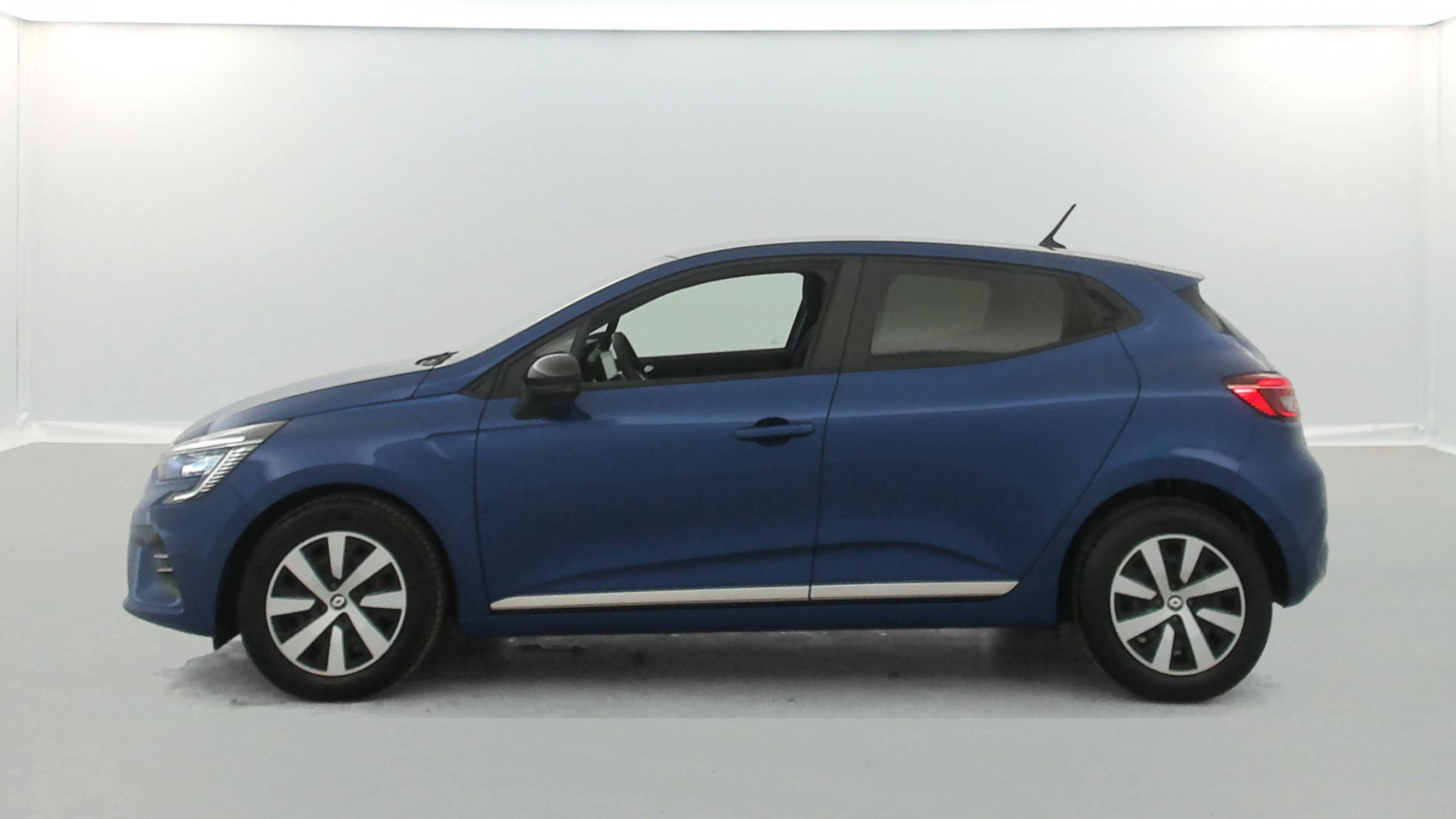 Vente en ligne Renault Clio 5 Clio Blue dCi 100 au prix de 15 390 €