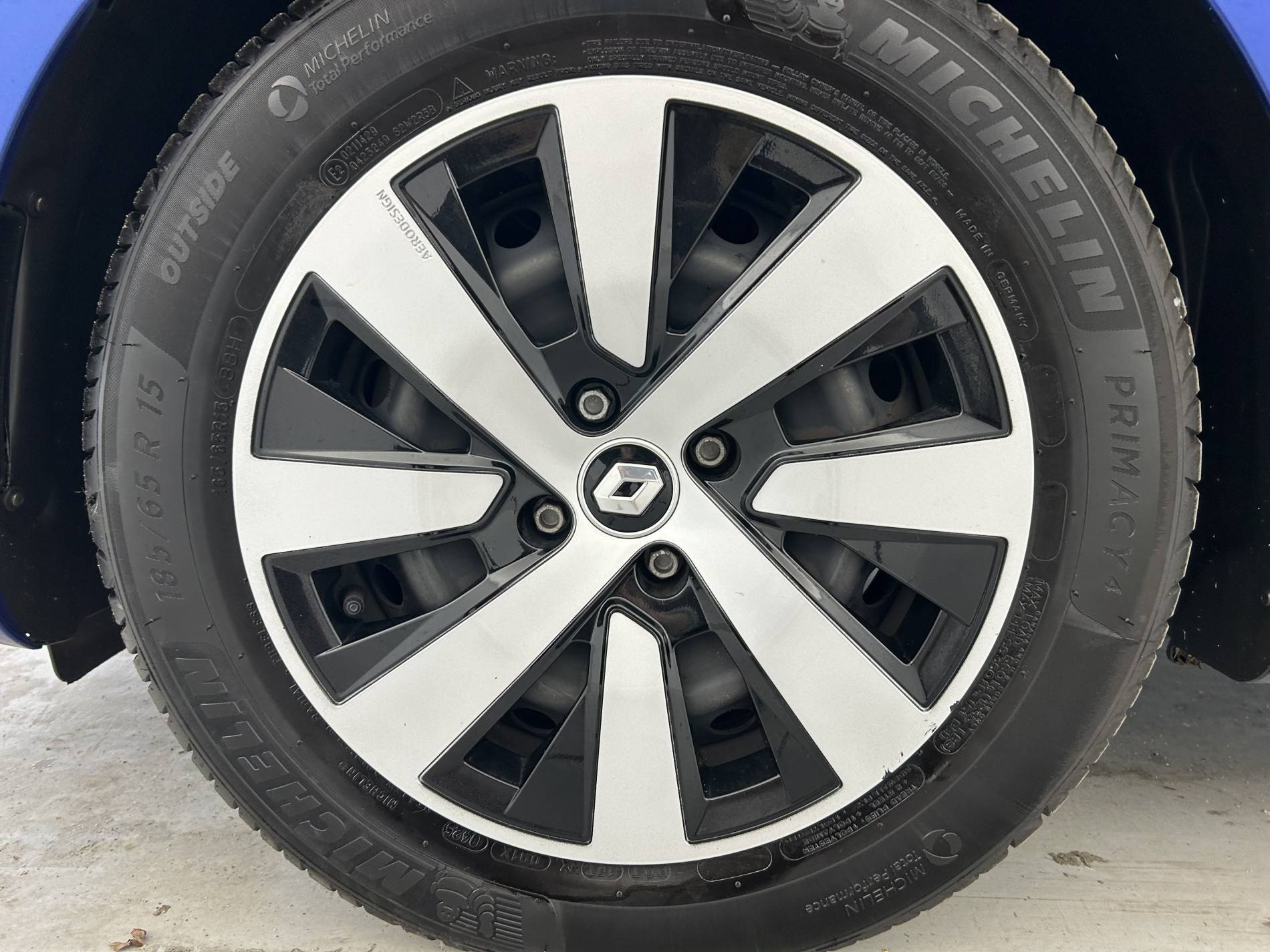 Vente en ligne Renault Clio 5 Clio Blue dCi 100 au prix de 15 390 €