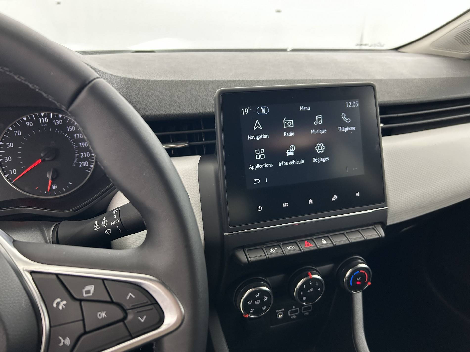 Vente en ligne Renault Clio 5 Clio Blue dCi 100 au prix de 15 390 €