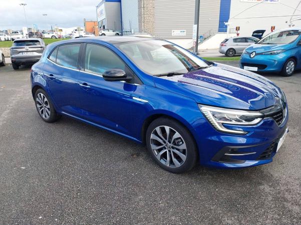 Vente en ligne Renault Megane 4  Blue dCi 115 EDC au prix de 24 990 €