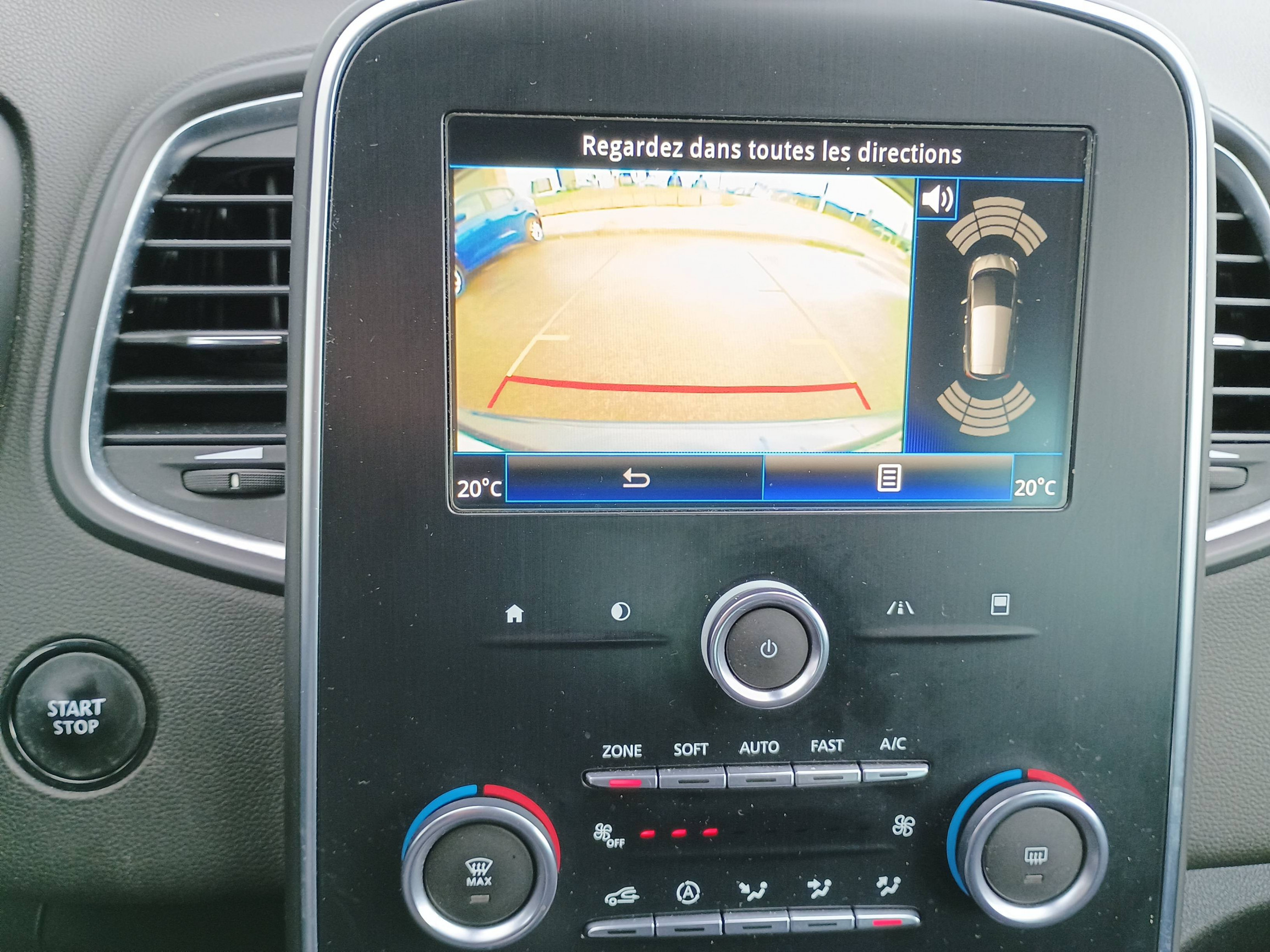 Vente en ligne Renault Scenic 4 Scenic Blue dCi 120 au prix de 14 790 €