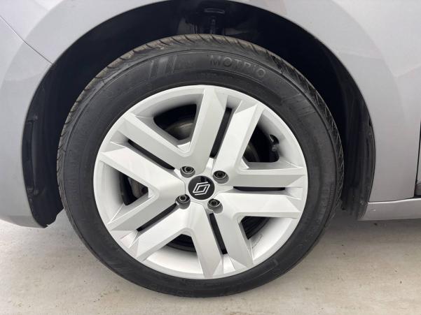 Vente en ligne Renault Clio 5 Clio Blue dCi 100 au prix de 16 490 €